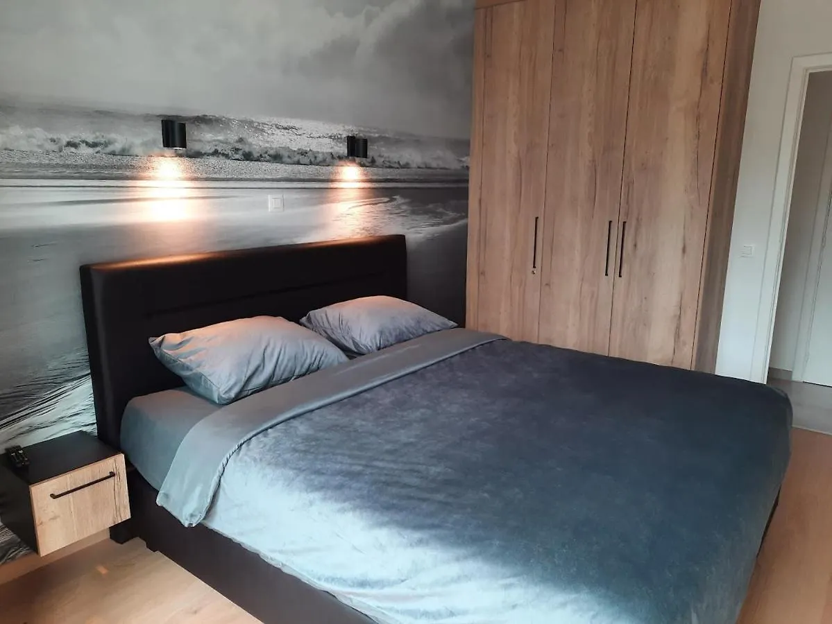 Apartamento Lichtrijk En Comfortabel Hoekappartement Met Gratis Parking En Zeer Centraal Gelegen - Comme Chez Soi Ostend