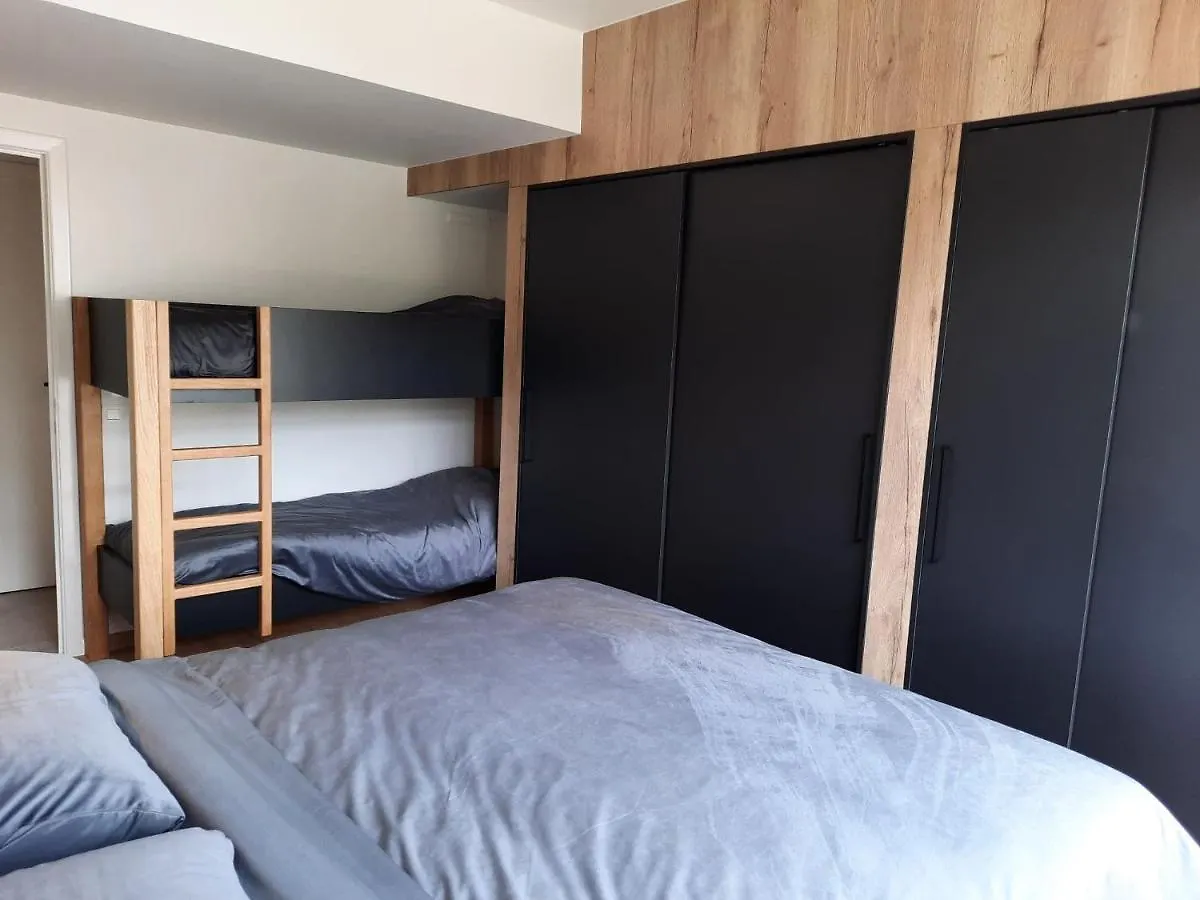 Lichtrijk en comfortabel hoekappartement met gratis parking en zeer centraal gelegen - Comme Chez Soi Oostende 0*,