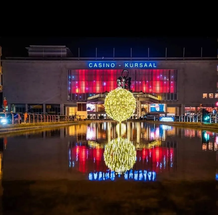 Lichtrijk en comfortabel hoekappartement met gratis parking en zeer centraal gelegen - Comme Chez Soi Oostende 0*,  België